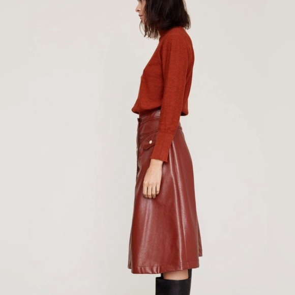 No 6 - Elizabeth Snap Front Skirt in Sienna Crinkle Patent Leather Size XS 24” - Picture 5 of 11